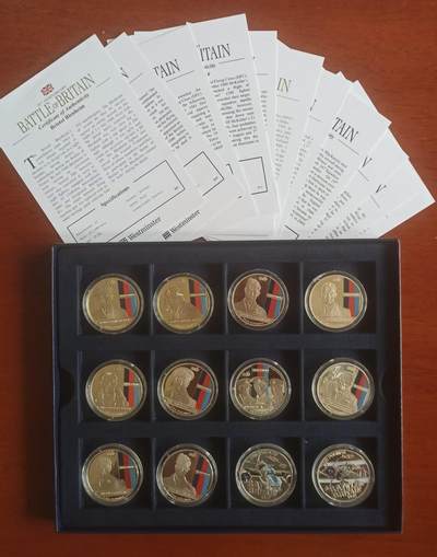 ❤️【币观天下】❤️ 第331期钱币拍卖- 2025.11.21周五晚上6点半场-长期征集拍品 - 根西、泽西不列颠空战纪念克朗银币12枚 包含10枚人物和两枚飞机彩色克朗大银币 人物包括丘吉尔、道丁、以及巴德爵士在内的王牌飞行员。飞机为格洛斯特斗士和布伦斯特战机 飞机欠证书一张