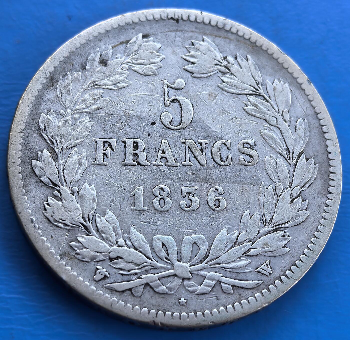 外国优质老铜币银币，周六九点倒数截拍，满百包邮，可寄存半年，喜欢朋友微信扫描二维码可直接参拍 法国菲利普国王1836年5法郎大银币
