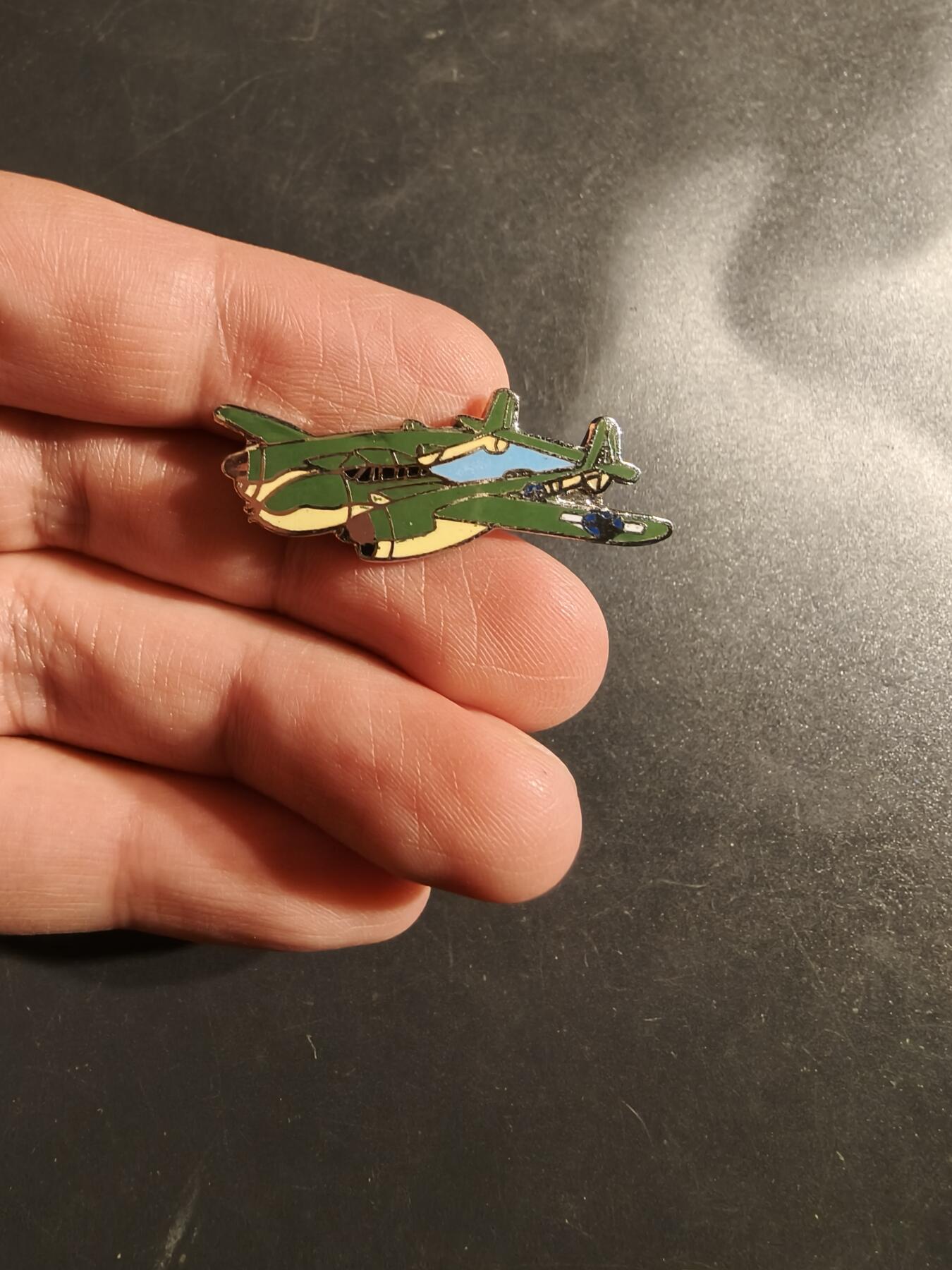 老王徽章第164期  美国二战空军P40战斗机徽章