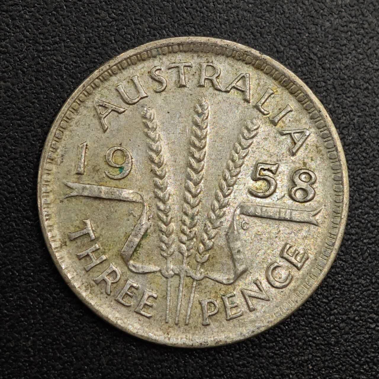 【淘币小摊】实时拍第八百零一拍   散币场   满百包邮可预留二周 每周一统一发货   澳大利亚1958年伊丽莎白二世3便士银币