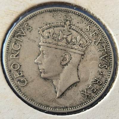 外国优质老铜币银币，周六九点倒数截拍，满百包邮，可寄存半年，喜欢朋友微信扫描二维码可直接参拍 - 欧洲老藏家纸夹-东非1948年1先令