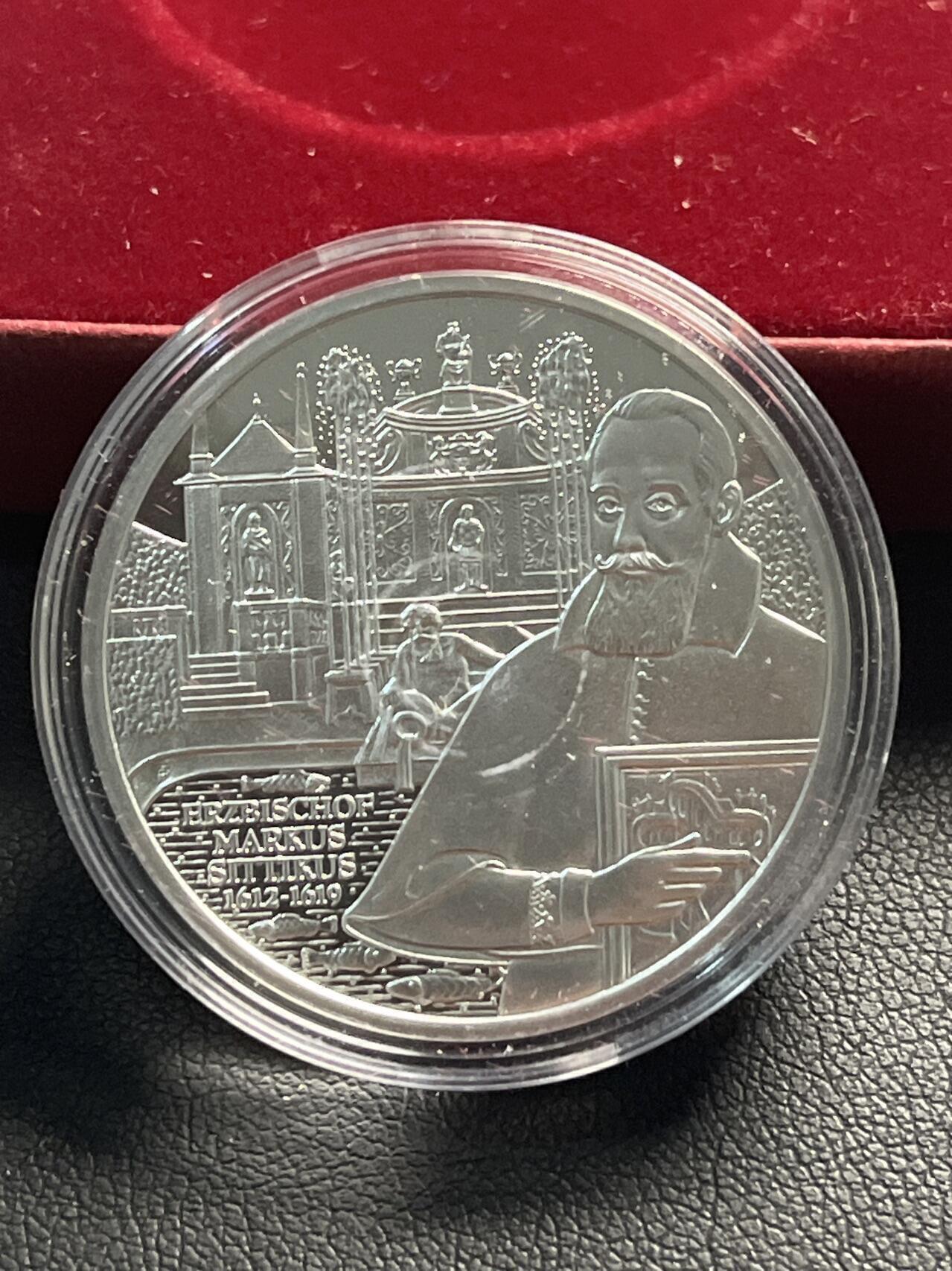 ❤️【币观天下】❤️ 第331期钱币拍卖- 2025.11.21周五晚上6点半场-长期征集拍品 原盒证书奥地利2004年海尔布隆城堡精制纪念银币925银17.3克直径32毫米