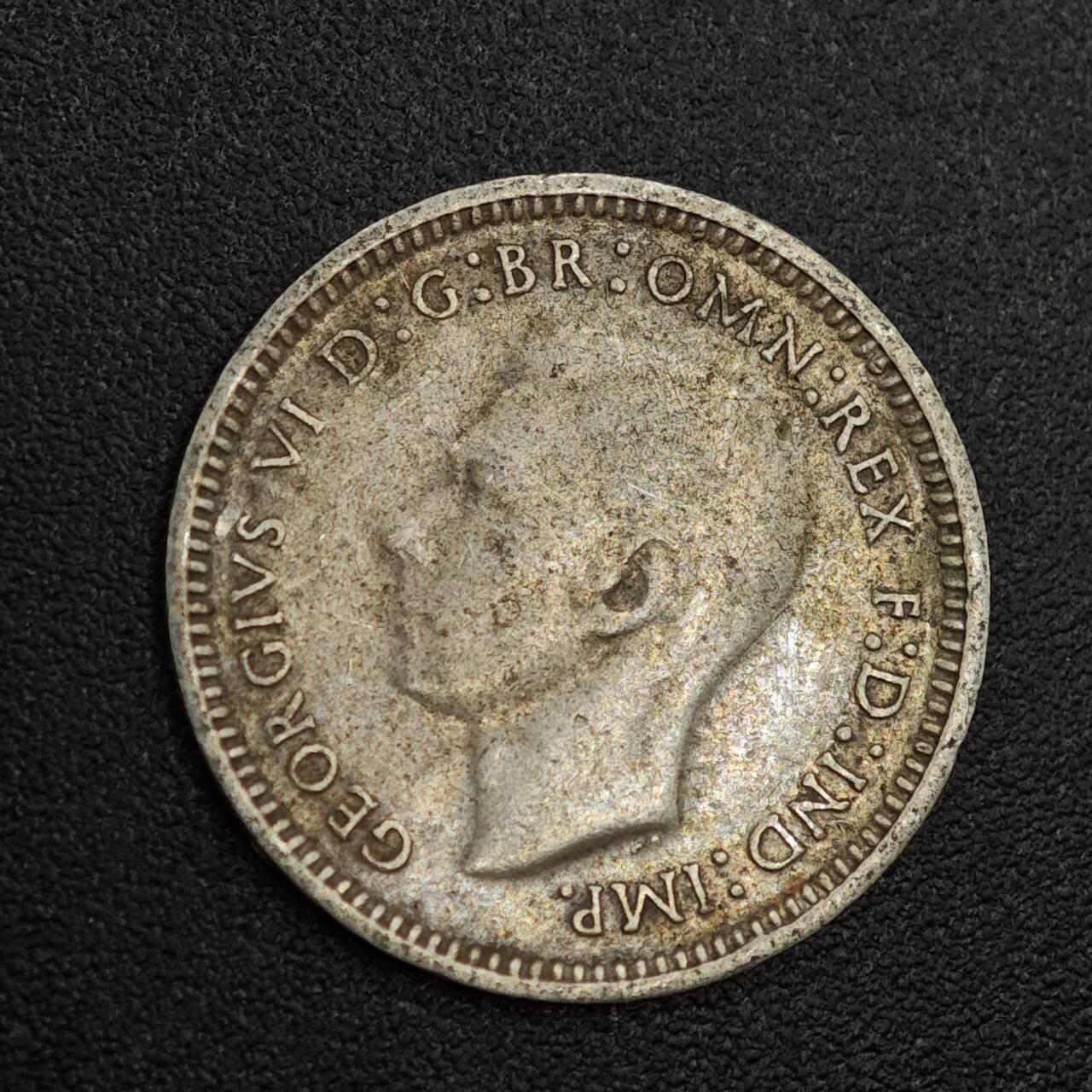 【淘币小摊】实时拍第八百零一拍   散币场   满百包邮可预留二周 每周一统一发货   澳大利亚1939年乔治六世3便士银币