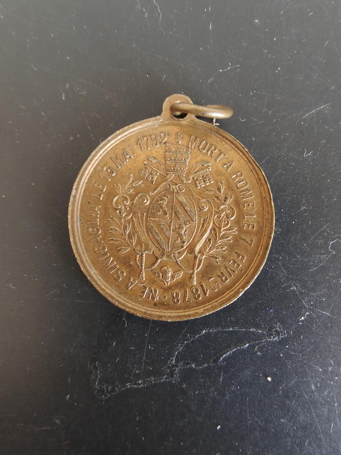 老王徽章第164期 教宗庇护九世纪念章