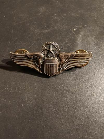 老王徽章第164期 - 美国空军飞行员高级技能章     925银    2英寸