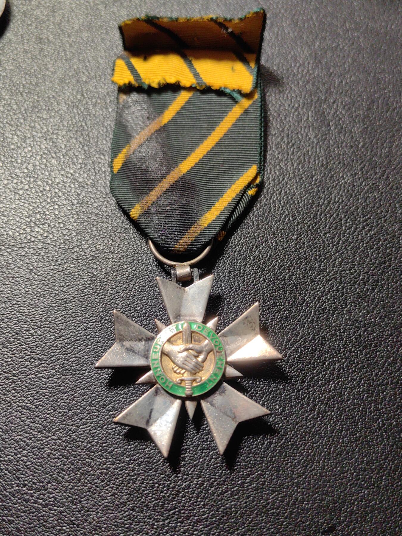 靖甫拍卖第十一场 法国骑士级战士功勋勋章 少见