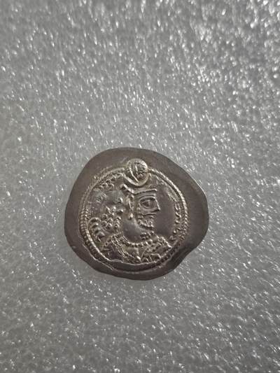 瓶子🏺第217期拍卖会 -  萨珊帝国银币瓦赫兰五世  细节完美  公元420-438年好品