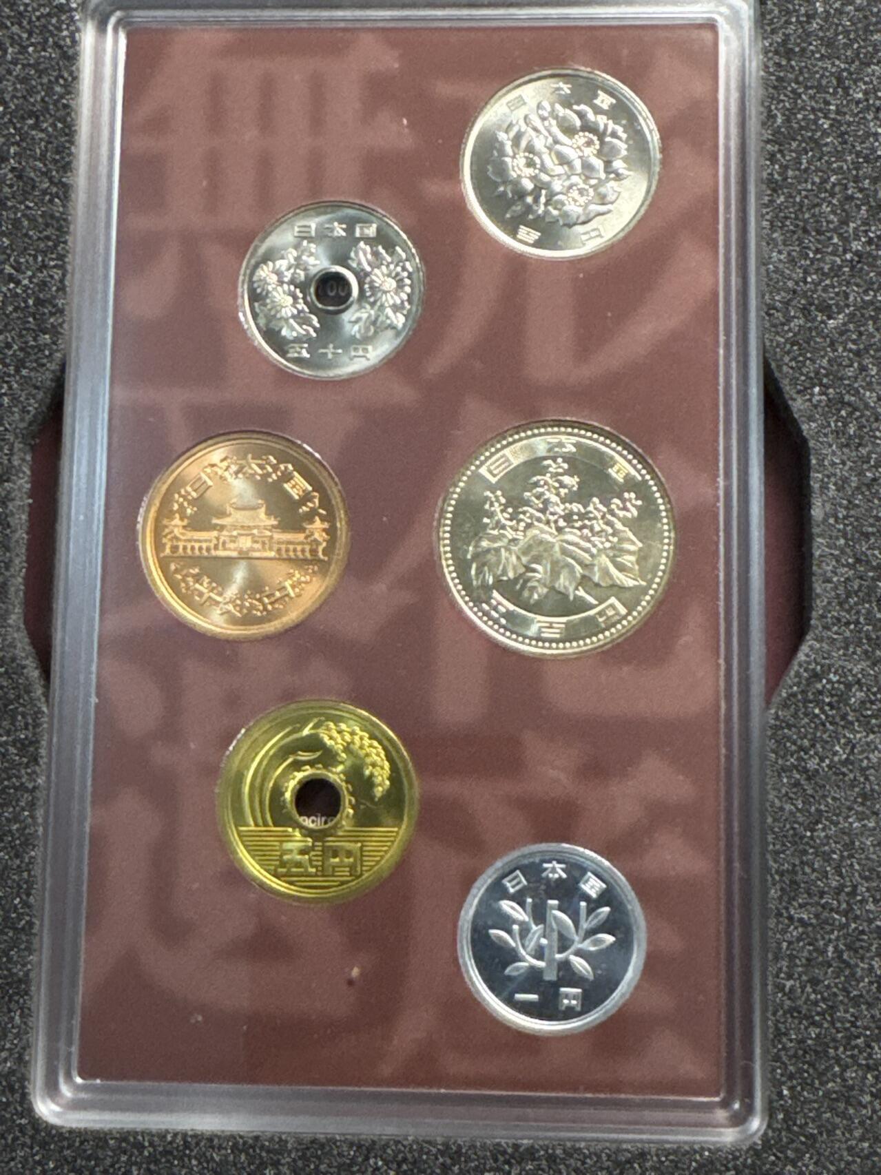 ❤️【币观天下】❤️ 第331期钱币拍卖- 2025.11.21周五晚上6点半场-长期征集拍品 原厂盒证日本平成22年（2010年）联合国教科文组织非物质文化遗产6枚硬币（面值500、100、50、10、5和1日元）