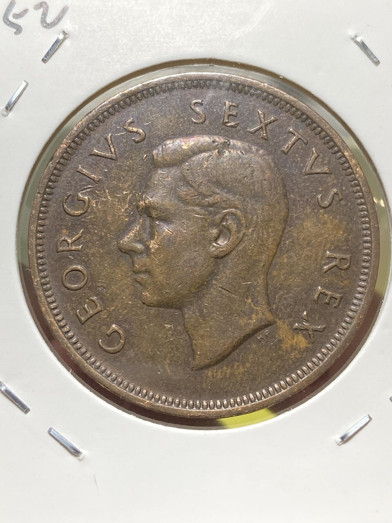 2025年第一百三十一场(总第一百五十七场）外国好品纸夹散币场(免佣金) 英属南非1952年1便士(乔治六世逝世年，第三版关门年仅发行2年)