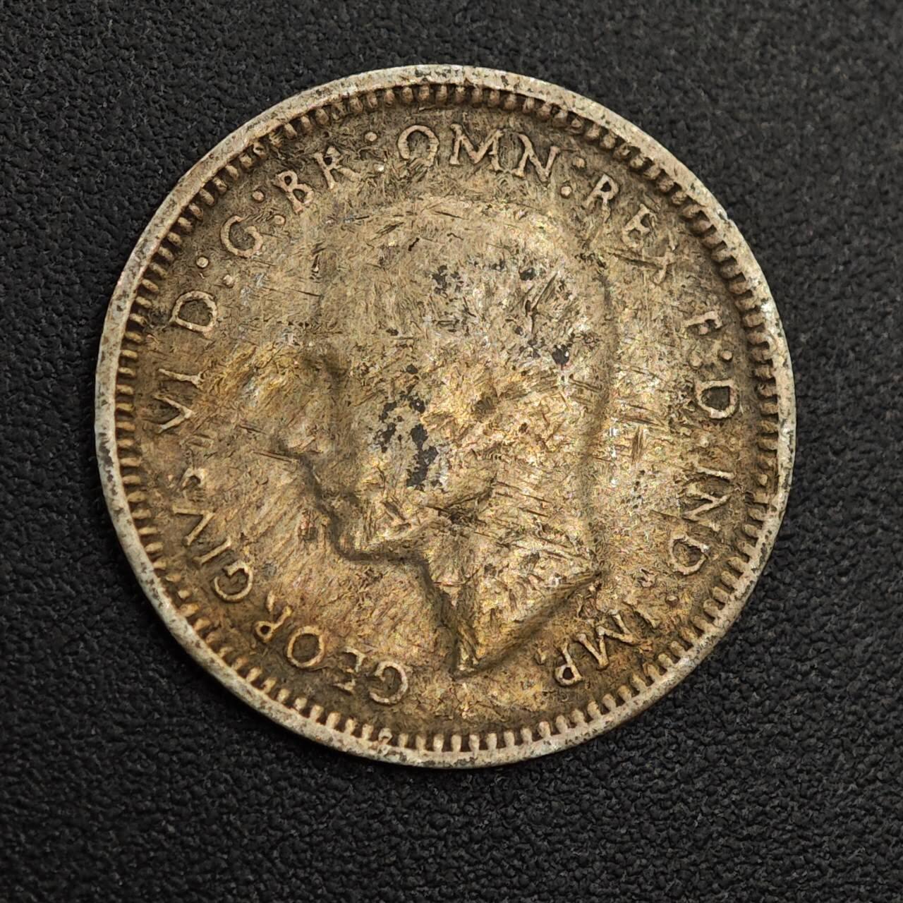 【淘币小摊】实时拍第八百零一拍   散币场   满百包邮可预留二周 每周一统一发货   澳大利亚1940年乔治六世3便士银币