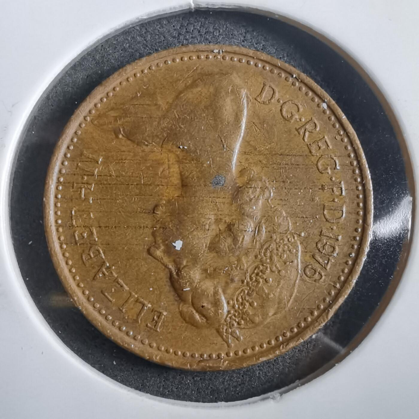 沼泽如烟--第908场 英国1976年1便士