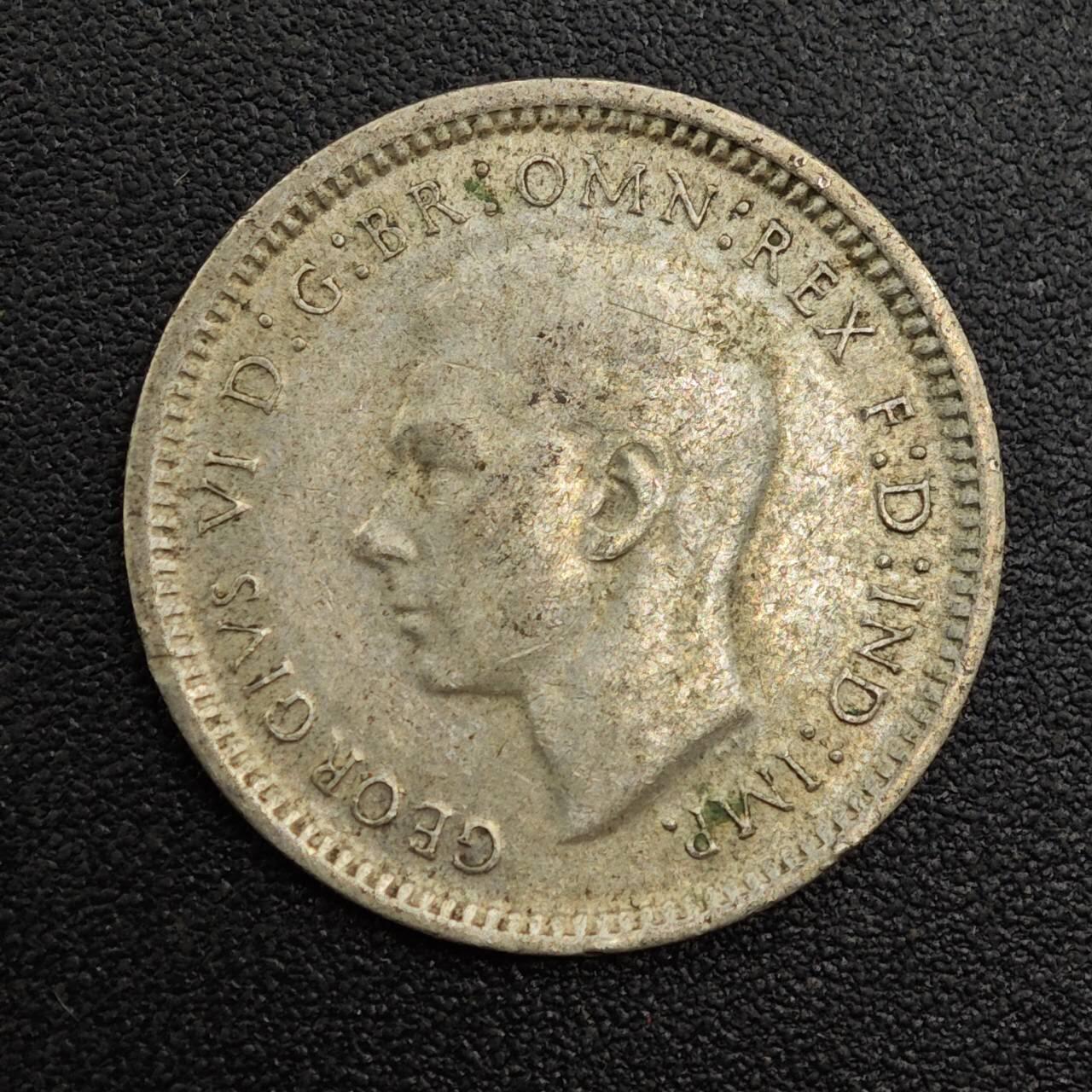 【淘币小摊】实时拍第八百零一拍   散币场   满百包邮可预留二周 每周一统一发货   澳大利亚1948年乔治六世3便士银币