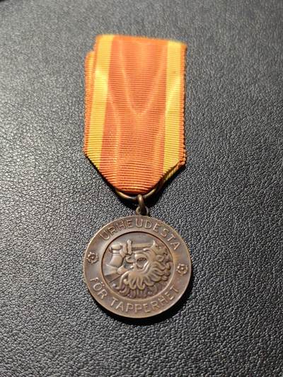 靖甫拍卖第十一场 - 芬兰二级自由功绩奖章