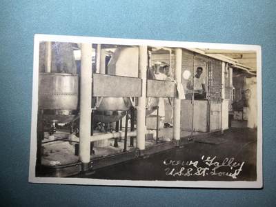 盛世勋华——号角文化勋章邮票专场拍卖第288期 - 美国二战时期军舰专题明信片 圣路易斯号巡洋舰上舰员生活