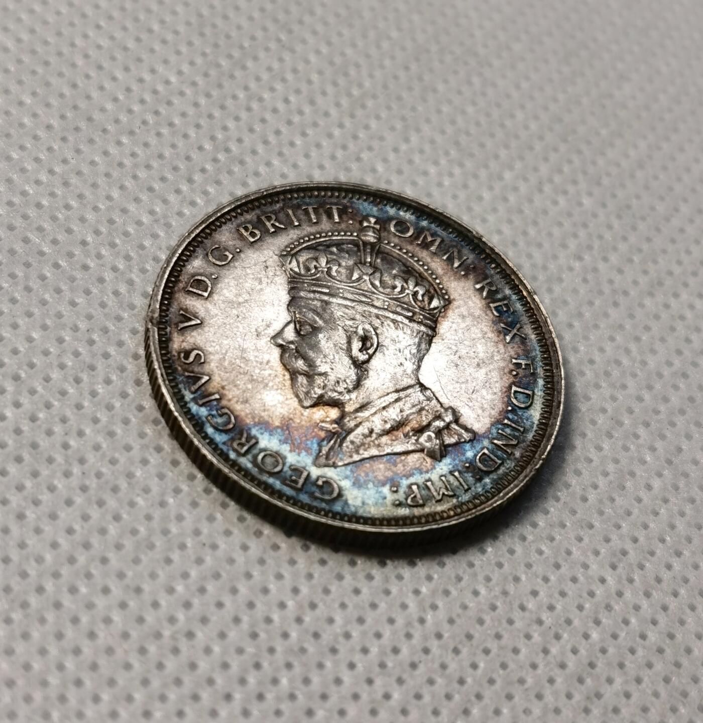 甄臻铺-世界币章拍卖（第40期）送拍享返佣金等优惠多多 澳大利亚1927年国会大厦1佛罗林银币