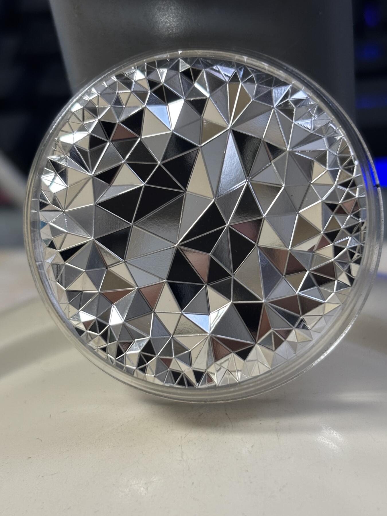 第182期拍卖 库克群岛2022年超高浮雕岩石2盎司纪念银币，999银，发行量1777枚