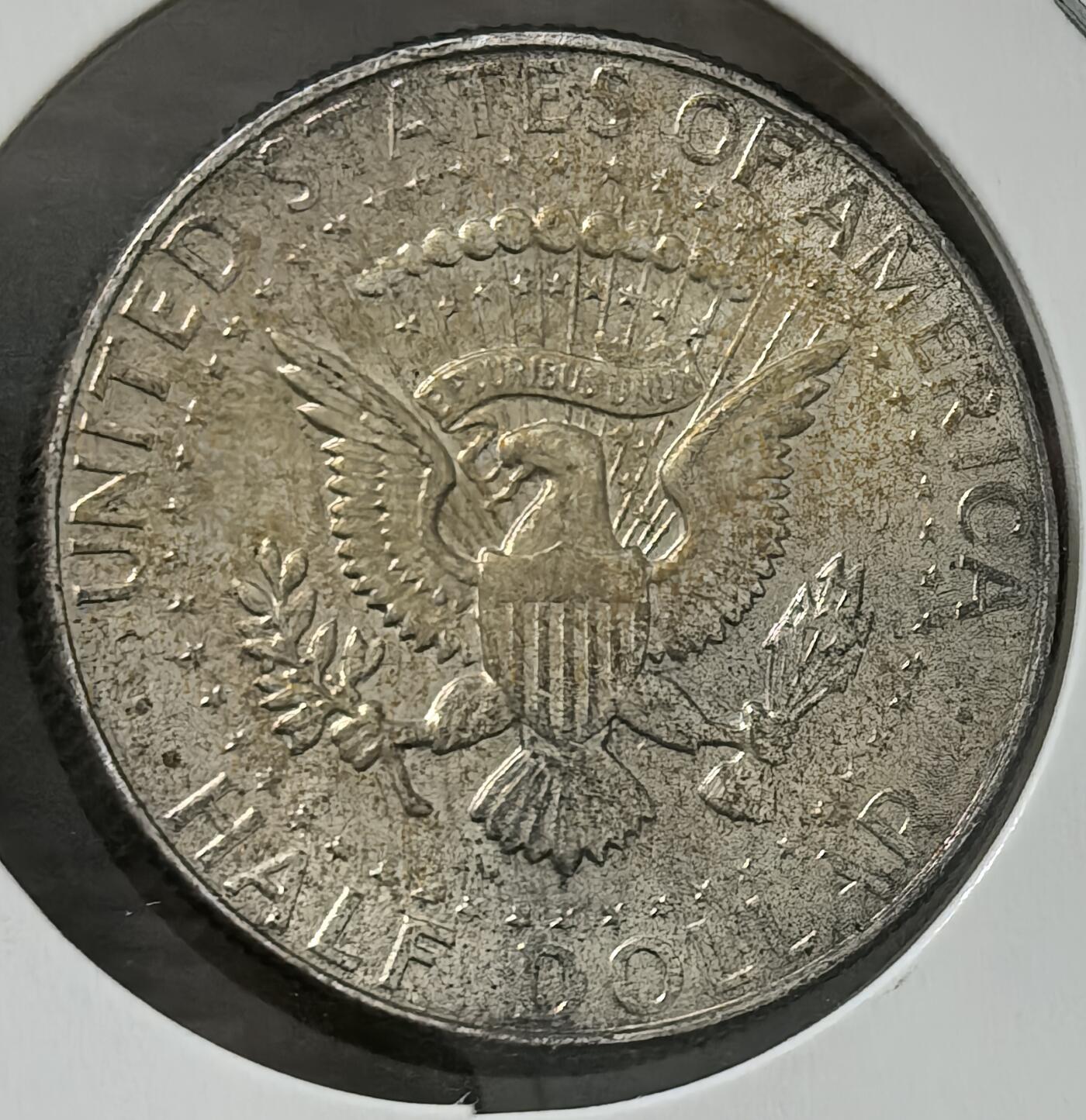 外国优质老铜币银币，周六九点倒数截拍，满百包邮，可寄存半年，喜欢朋友微信扫描二维码可直接参拍 好品美国1965年50分银币