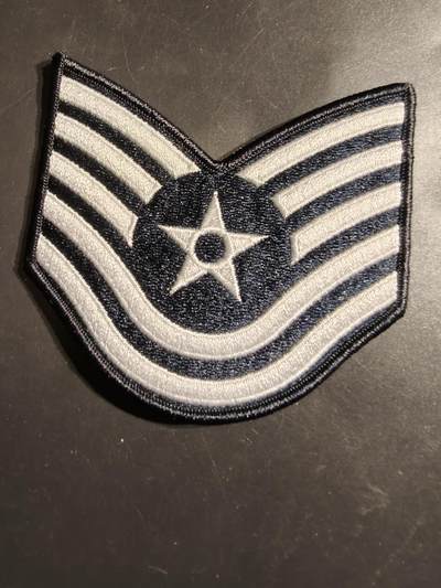 老王徽章第164期 -  美国空军技术军士军衔臂章