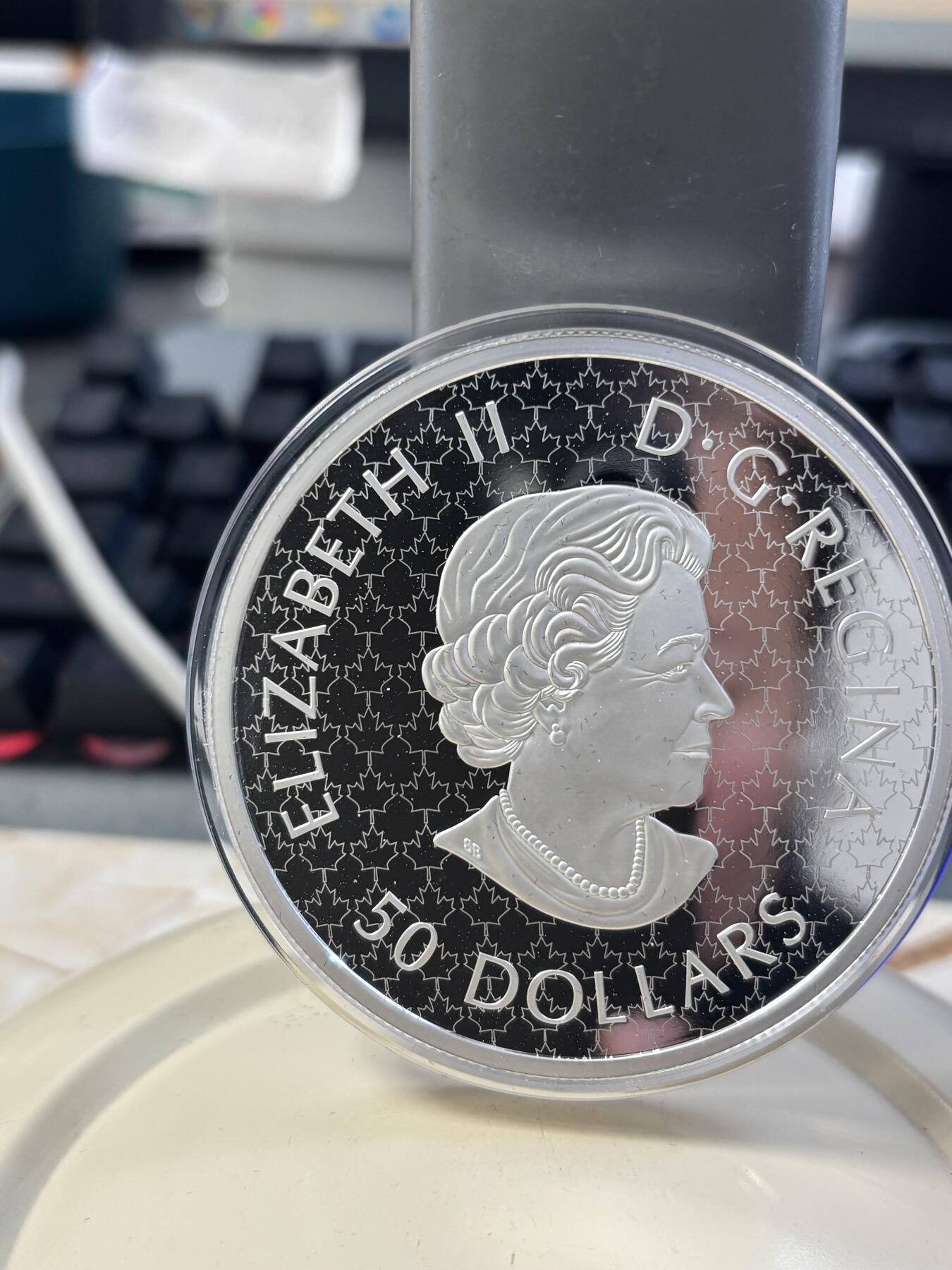 第182期拍卖 获奖币加拿大2022年大西洋幽灵船5盎司彩色夜光银币,9999银，发行1500枚