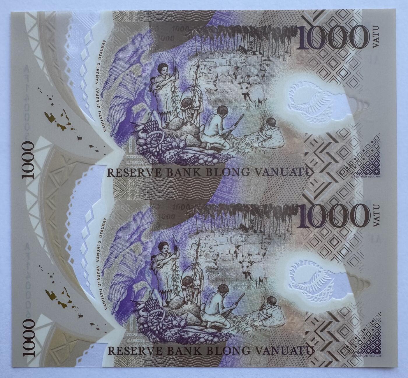 2025第25场（总第225期）：精品测试钞、纪念钞、塑料钞、连体钞综合场  稀少/二连体 瓦努阿图1000瓦图两联体塑料钞UNC （发行量仅100枚）
