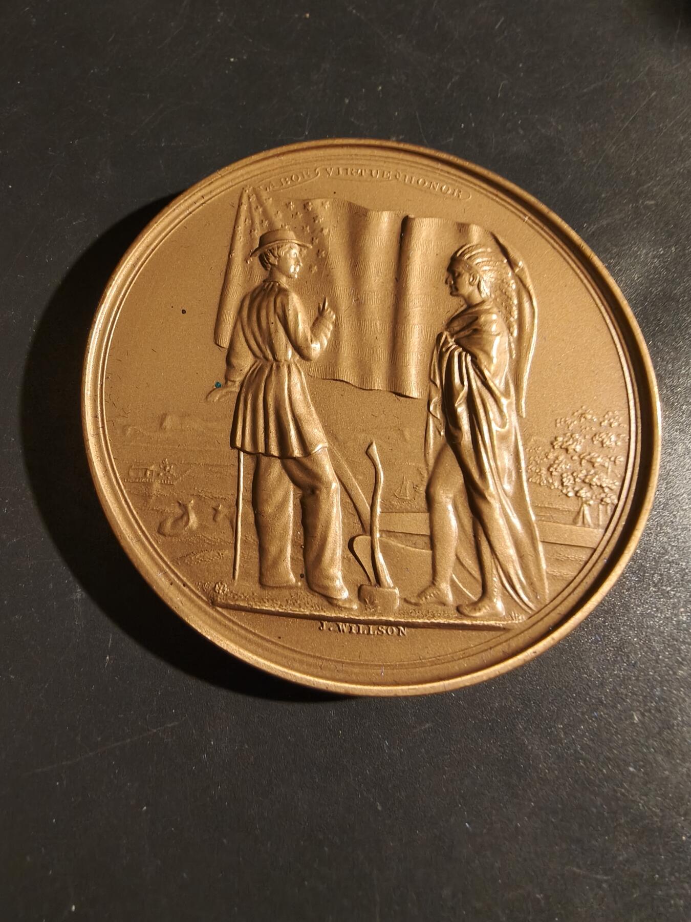 老王徽章第164期 美国铸币局米勒德·菲尔莫尔总统（1850-1853）大铜章     原盒带证书      直径76mm.    重量217.8g.      背面象征着美国-印第安和平