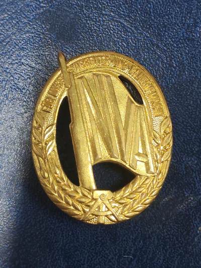 荷兰第129期勋赏拍卖 - 民主德国人民军体育技能证章