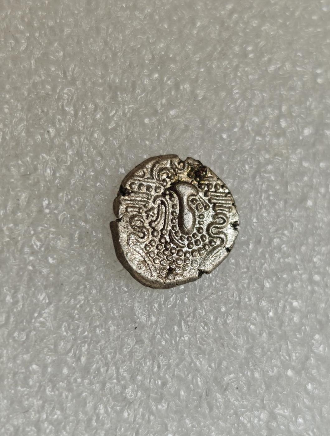 瓶子🏺第217期拍卖会  11世纪古吉拉特查拉建打制银币