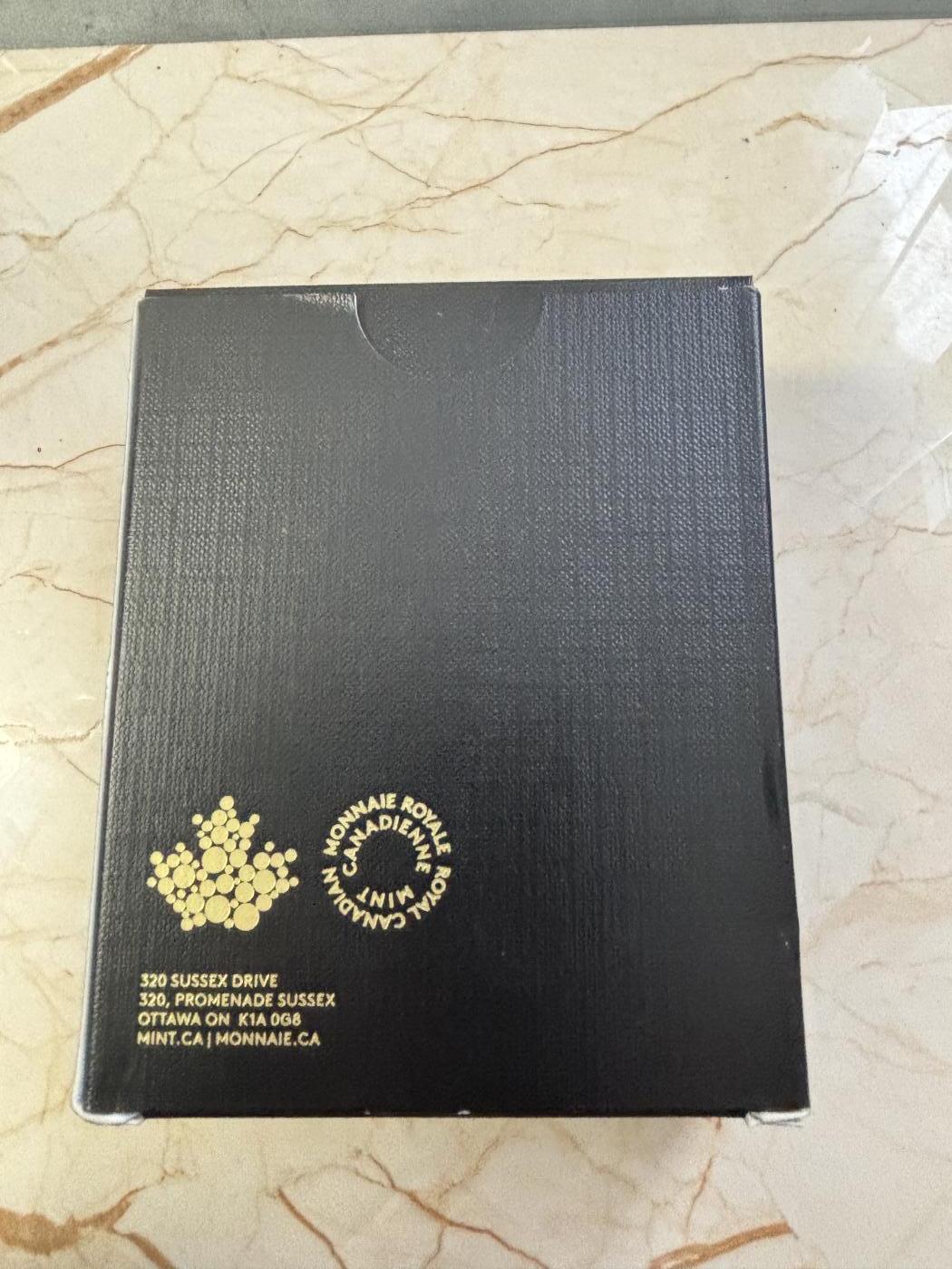 第182期拍卖 加拿大2018年枫叶发行30周年3盎司精制纪念银币，3盎司，9999银，