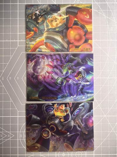 无佣金 不寄存 不收拍 链接少 我只是一个小小的卡牌收藏玩家   需要多宫大佬请私聊 部分卡牌设有底价（不想玩的那么累，即使有底价也会比市场价便宜的多，懂的自然懂） 拒绝小号抬价 大家放心拍 所有拍品部分套有卡膜 部分卡牌多宫 自制卡牌 不包厂瑕 放大镜 品控 勿拍 流拍商品会循环 感谢大家支持 留个关注 不定时上新 谢谢 - 奇点卡牌 太空旋律 粗闪3张