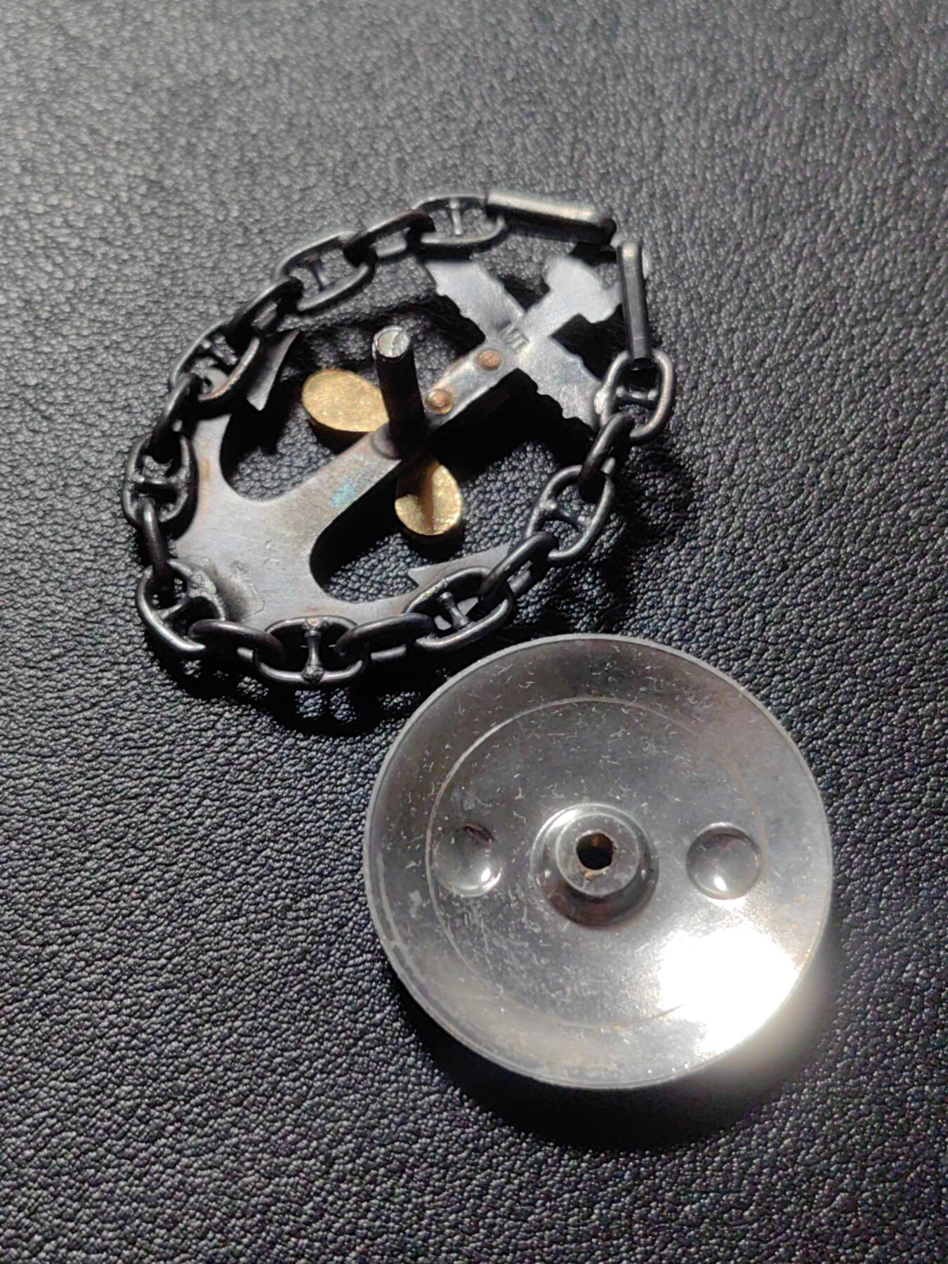 靖甫拍卖第十一场 苏联远洋舰队机械师证章 库存品带原盒