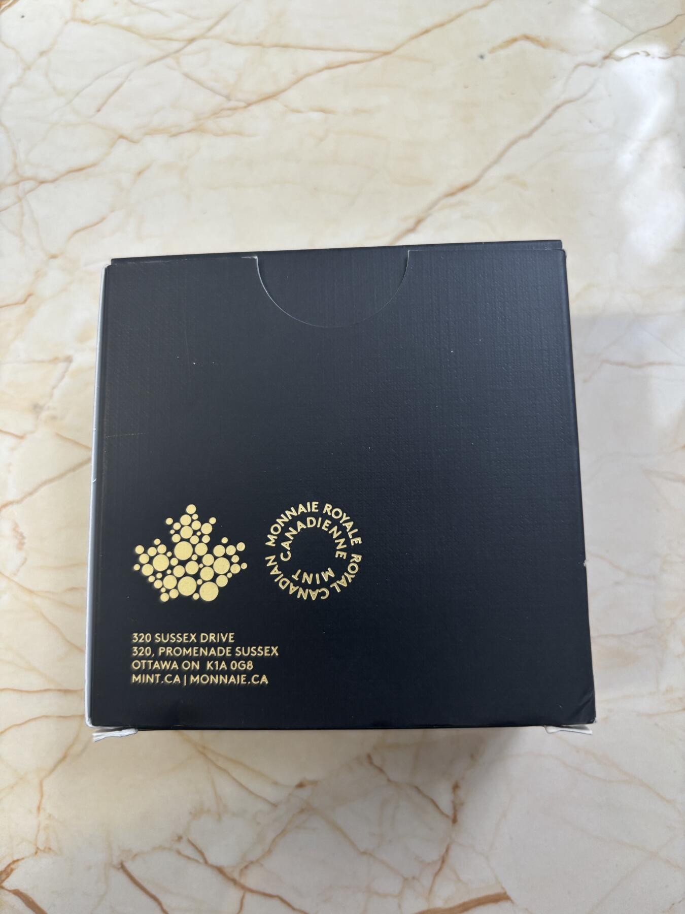 第182期拍卖 加拿大2023年爱德华皇冠镶嵌水晶1盎司纪念银币，9999银，发行6000枚