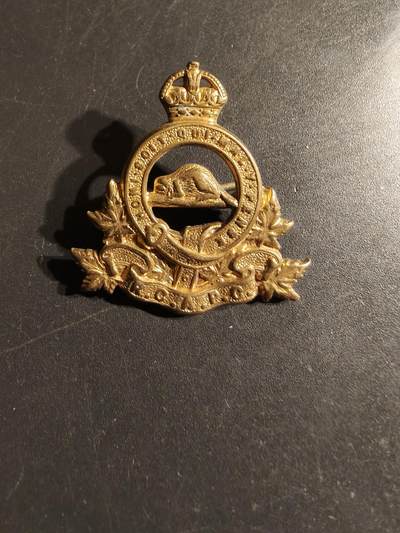 老王徽章第164期 - 英联邦皇家加拿大陆军服务兵团帽徽     一战时期 