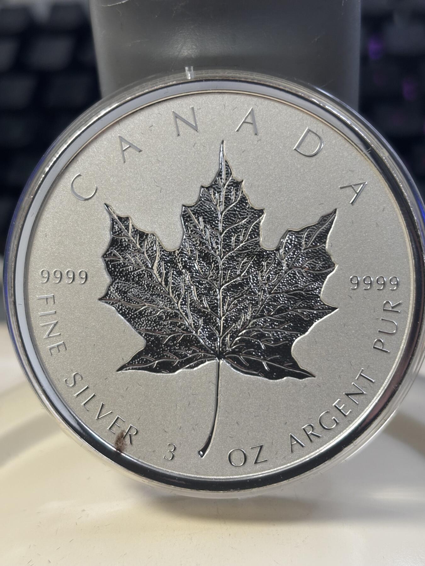 第182期拍卖 加拿大2018年枫叶发行30周年3盎司精制纪念银币，3盎司，9999银，