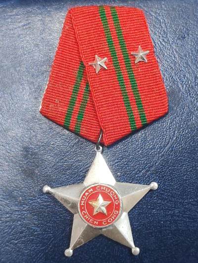 荷兰第129期勋赏拍卖 - 越南社会主义共和国二级战功勋章