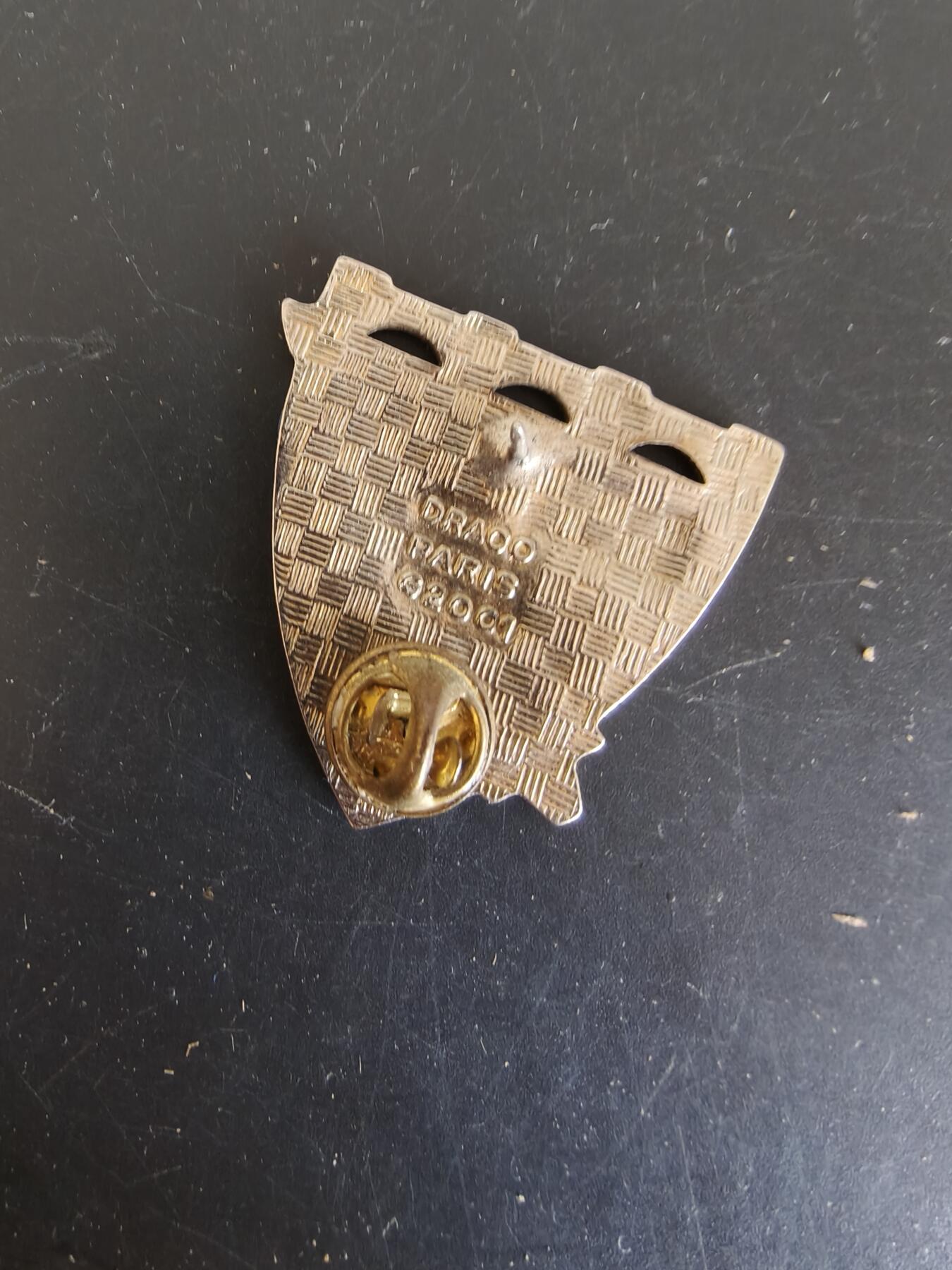 老王徽章第164期 法国第402空军基地证章 