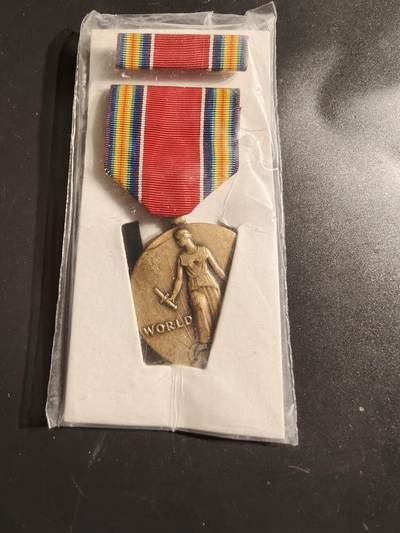 老王徽章第164期 - 美国二战胜利纪念章 原封未拆    带略 