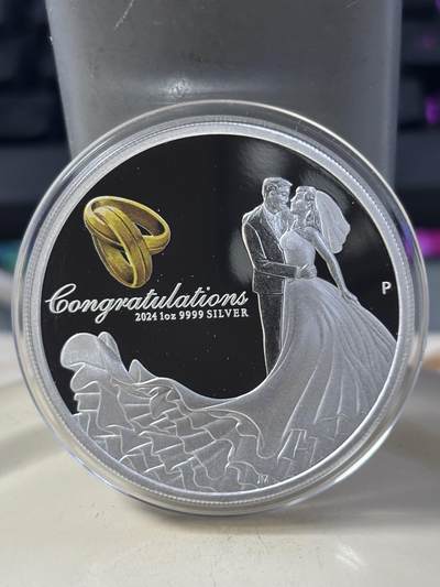 第182期拍卖 - 澳大利亚2024年爱情婚礼1盎司精制纪念银币，9999银