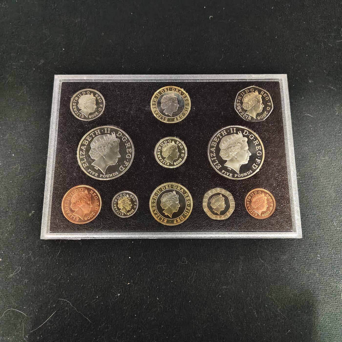 【全场包邮】纯粹捡漏拍479场（免费代拍第16场） 英国2008年王室标志末版11枚官方精制套币-盒证全-含5镑伊丽莎白一世+5镑查尔斯大寿+2镑伦敦奥运会百年精制纪念币