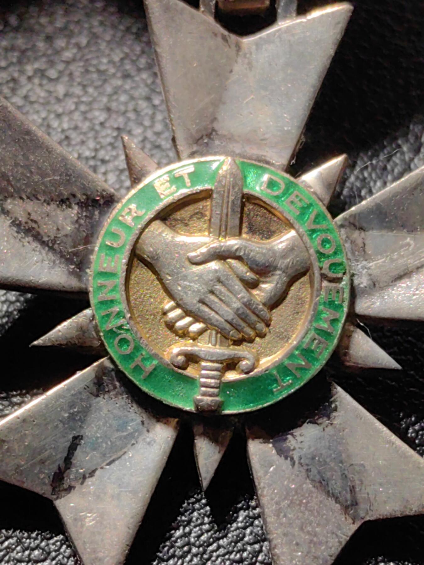 靖甫拍卖第十一场 法国骑士级战士功勋勋章 少见