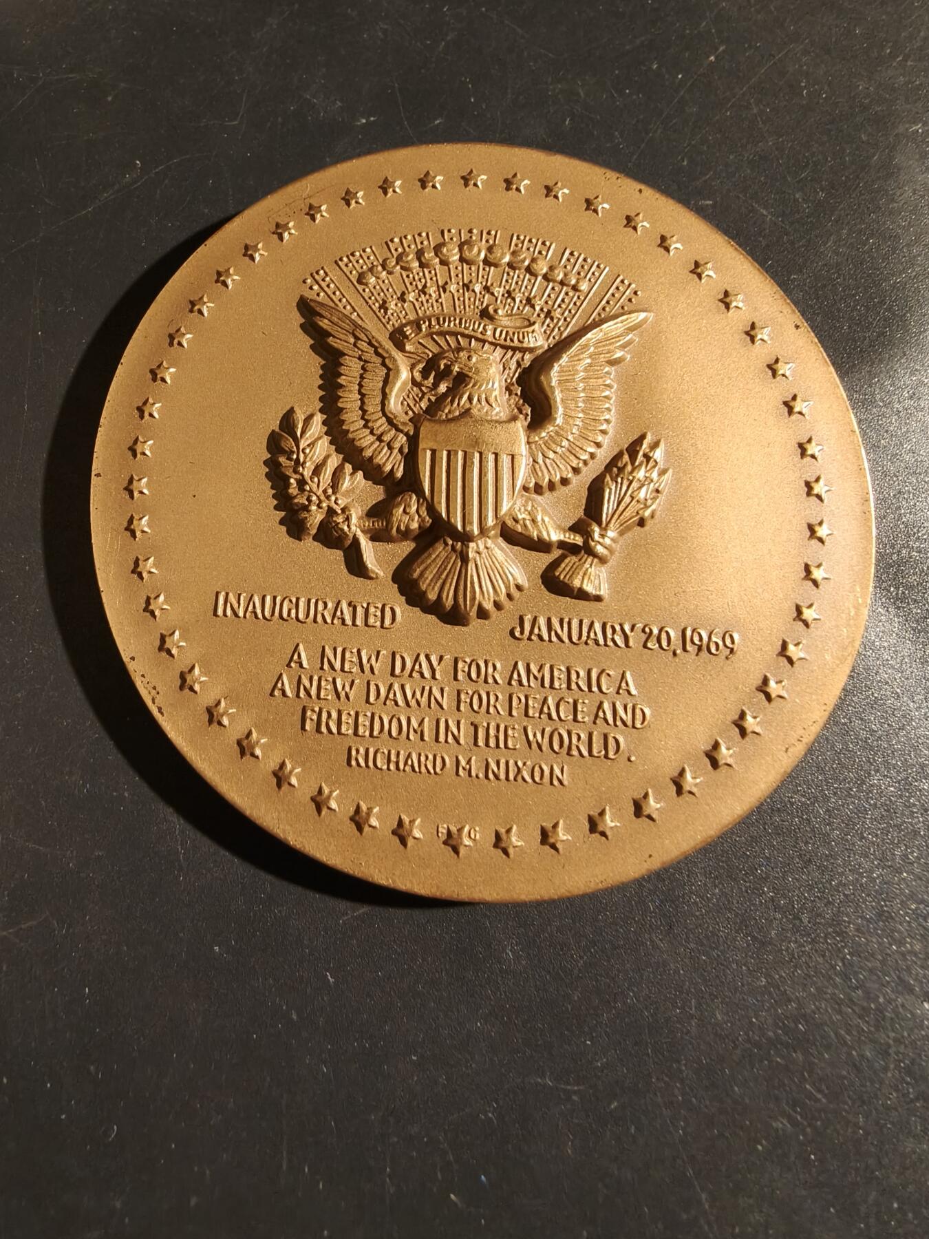 老王徽章第164期  美国铸币局理查德•尼克松总统大铜章 原盒 直径76mm. 重量206.8g