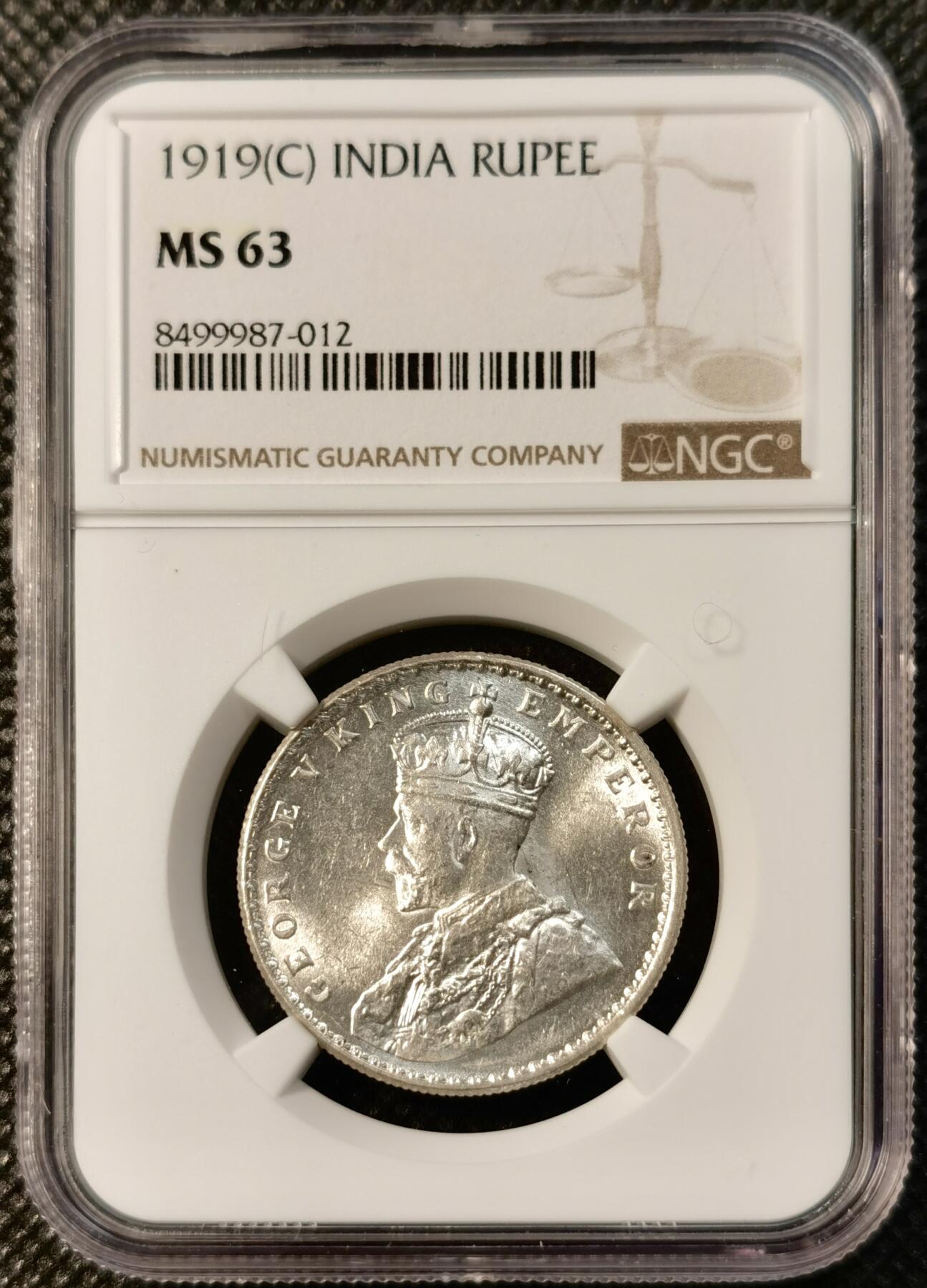 甄臻铺-世界币章拍卖（第40期）送拍享返佣金等优惠多多