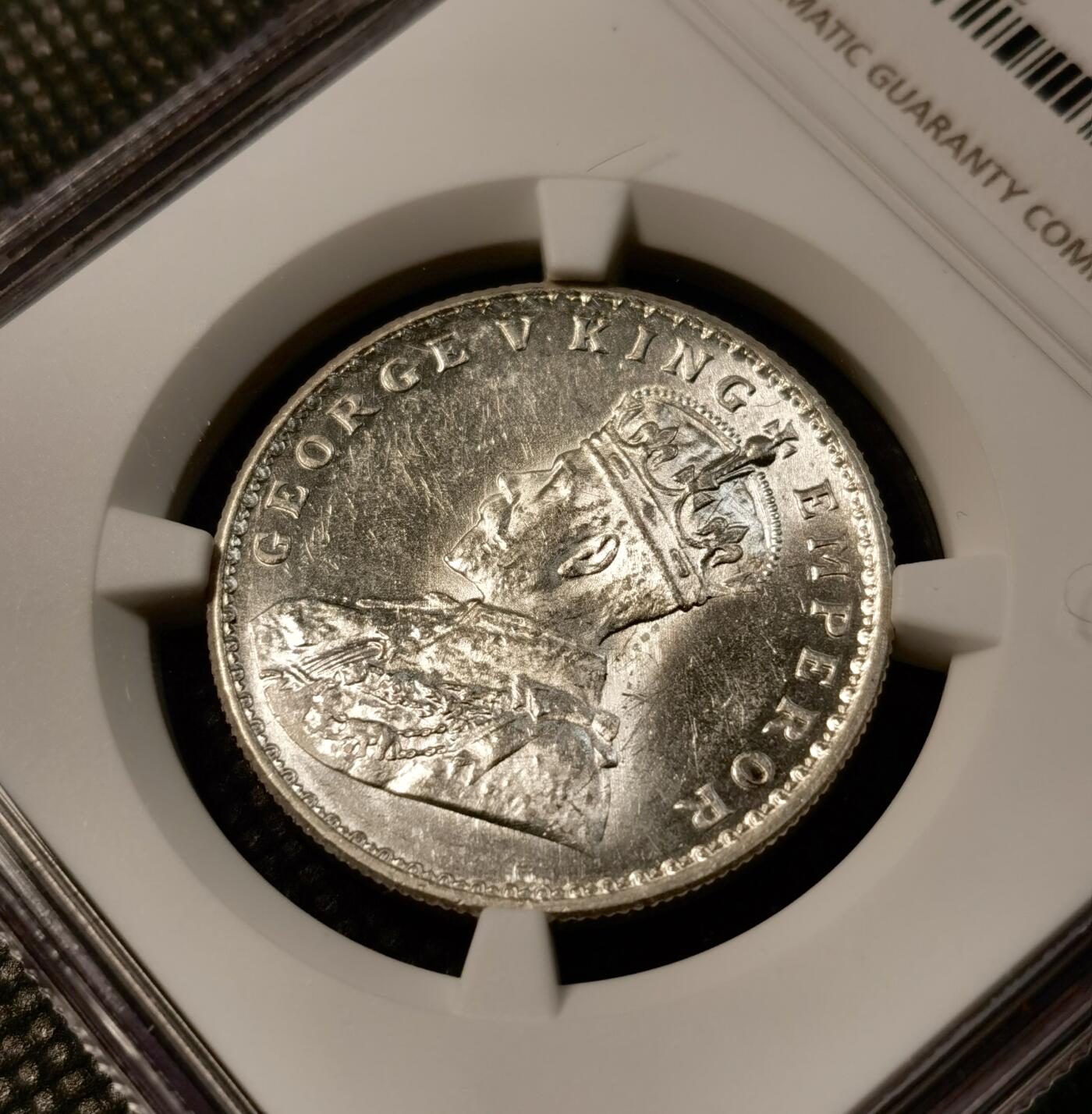 甄臻铺-世界币章拍卖（第40期）送拍享返佣金等优惠多多