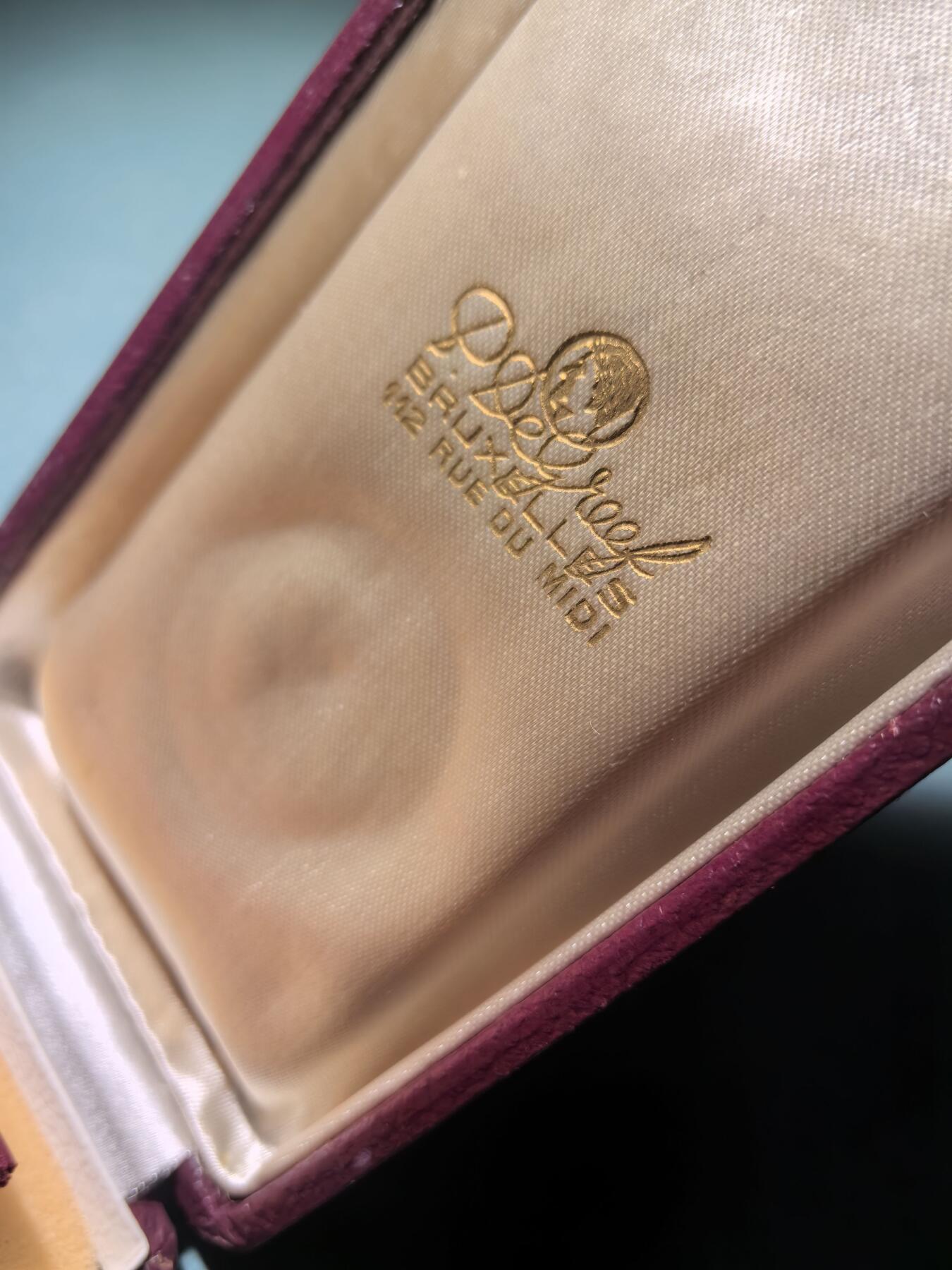 盛世勋华——号角文化勋章邮票专场拍卖第288期 比利时军官级王冠勋章 带原盒 带厂标