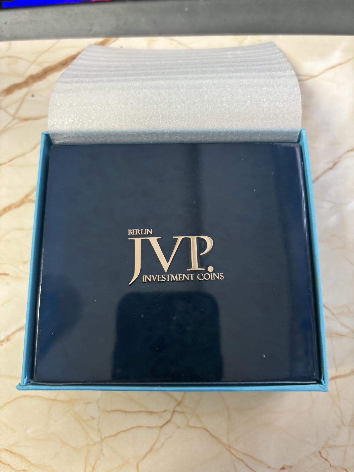 第182期拍卖 纽埃2016年遗产系列所罗门王1盎司彩色异形银币，999银，发行999枚，塑料盒有裂痕