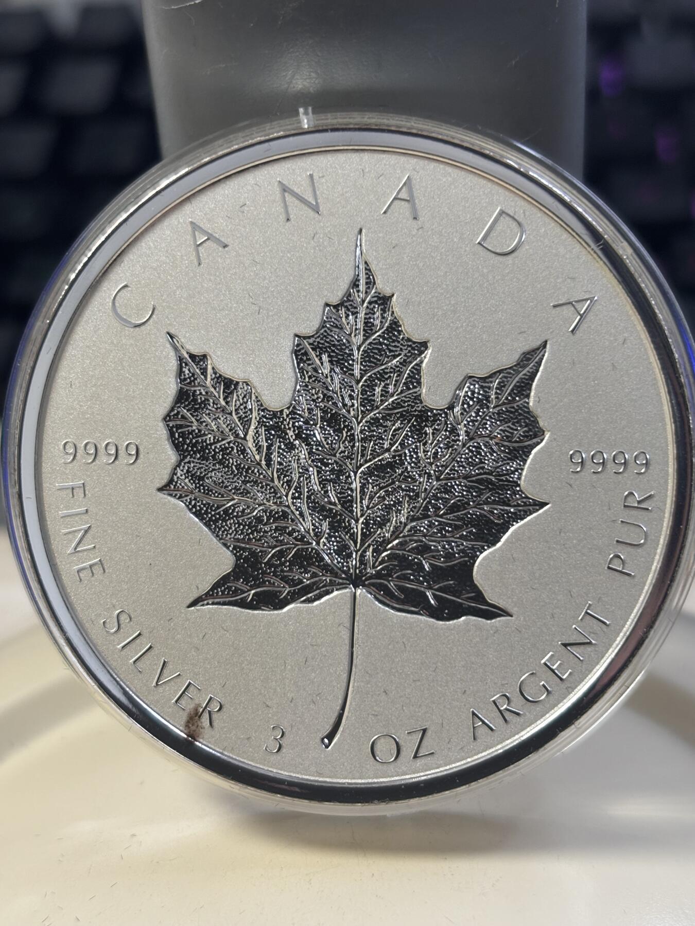 第182期拍卖 加拿大2018年枫叶发行30周年3盎司精制纪念银币，3盎司，9999银，