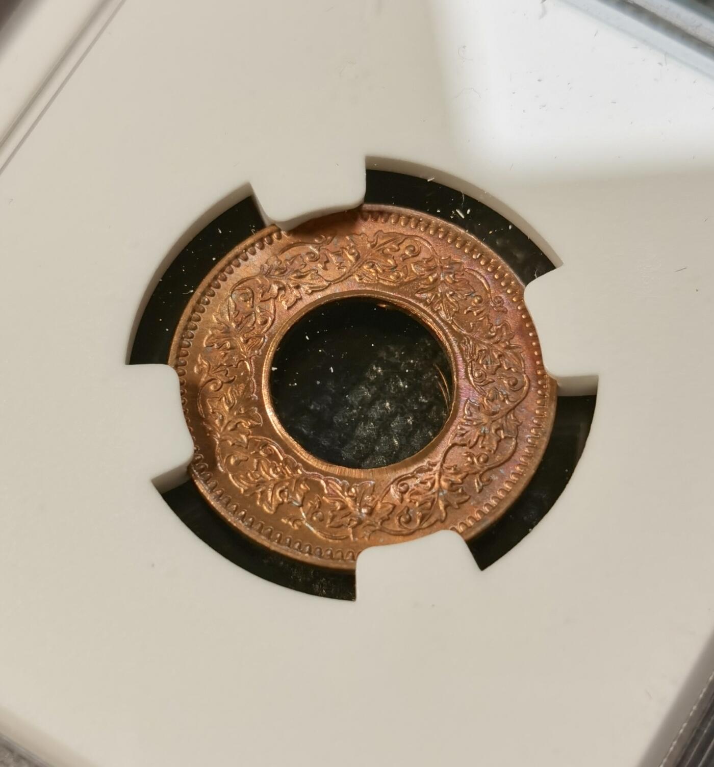 甄臻铺-世界币章拍卖（第40期）送拍享返佣金等优惠多多