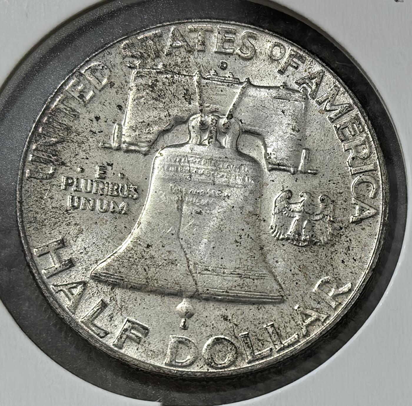 外国优质老铜币银币，周六九点倒数截拍，满百包邮，可寄存半年，喜欢朋友微信扫描二维码可直接参拍 好品带光美国1963年50分银币