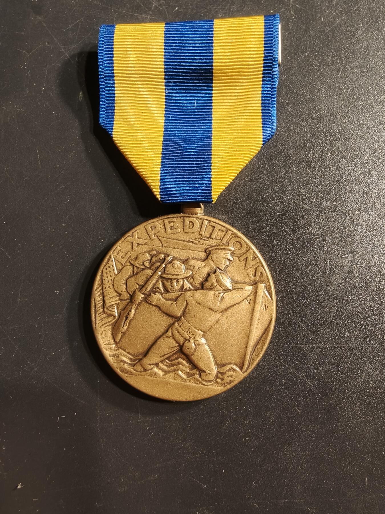 老王徽章第164期  美国海军远征奖章