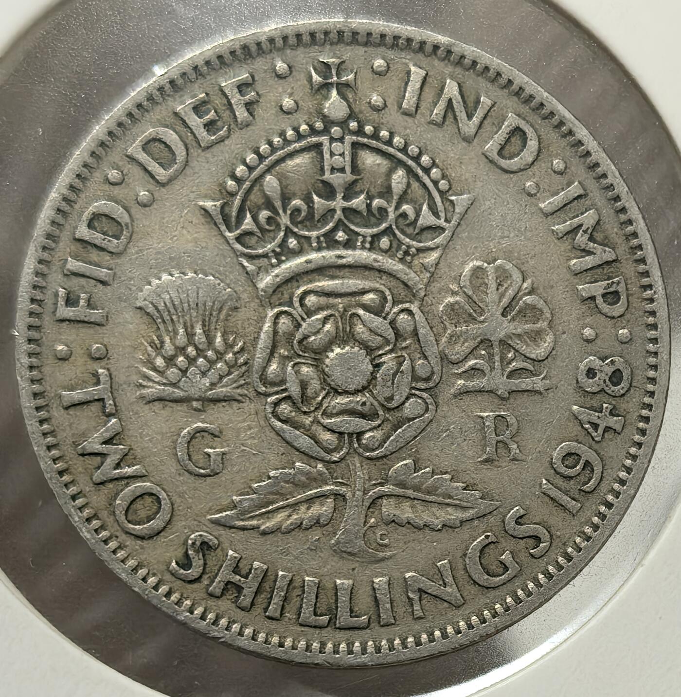 外国优质老铜币银币，周六九点倒数截拍，满百包邮，可寄存半年，喜欢朋友微信扫描二维码可直接参拍