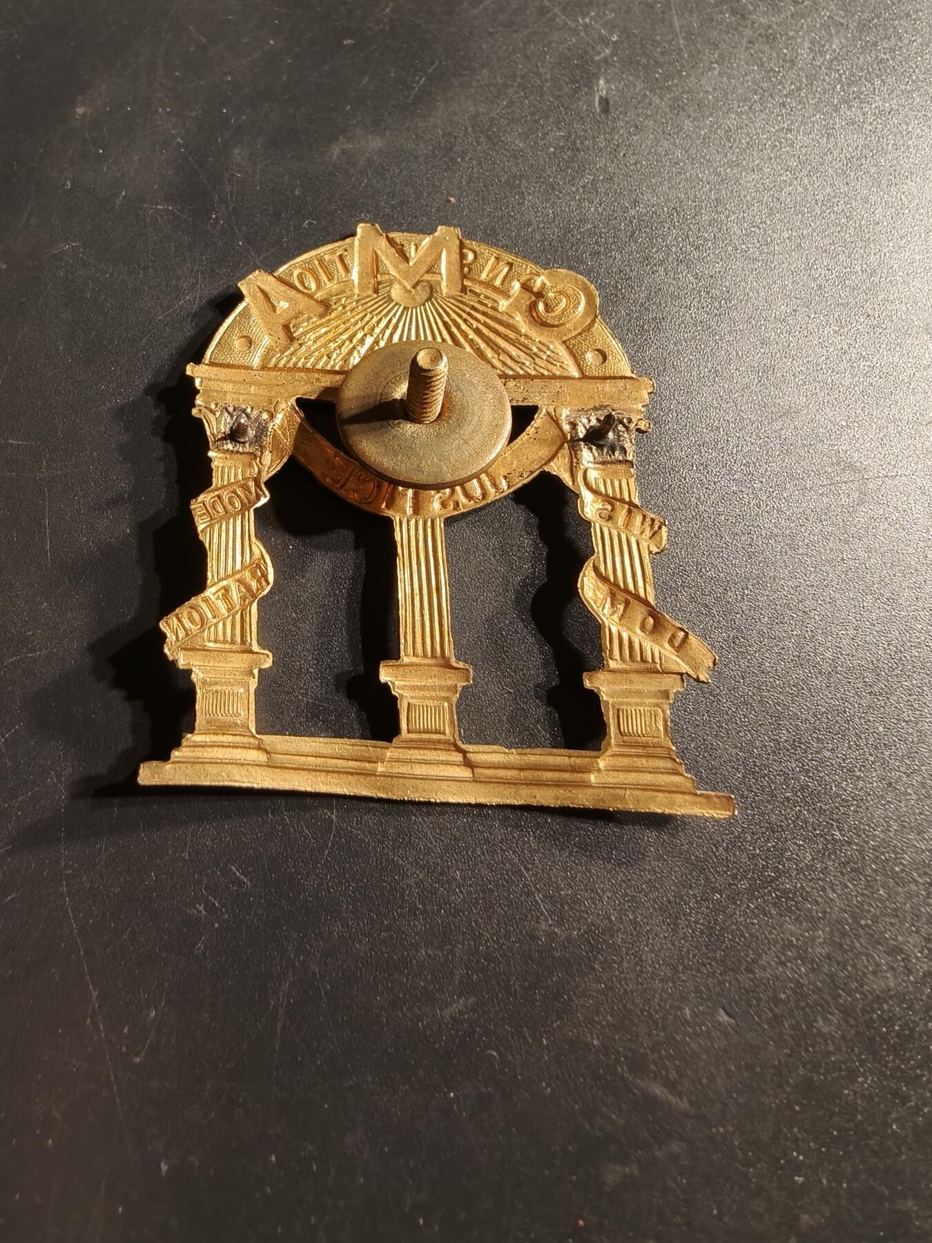 老王徽章第164期  美国佐治亚州军事学院大檐帽帽徽